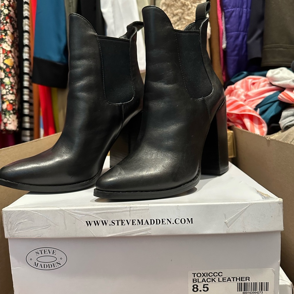 Steve Madden Toxicc Black Leather Heeled Boots